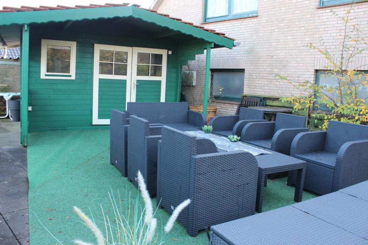 Ferienhaus Abbi Mit Schwimmbad Und Fitness Fur 8 Personen, Strand, Norddeich Apartment Hage Exterior photo